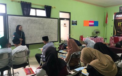 Pembelajaran Bahasa Inggris Menyenangkan di PKBM Sumber Ilmu Boyolali