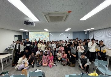 IISMA in South Korea: Introducing Indonesian Culture to Daegu Students